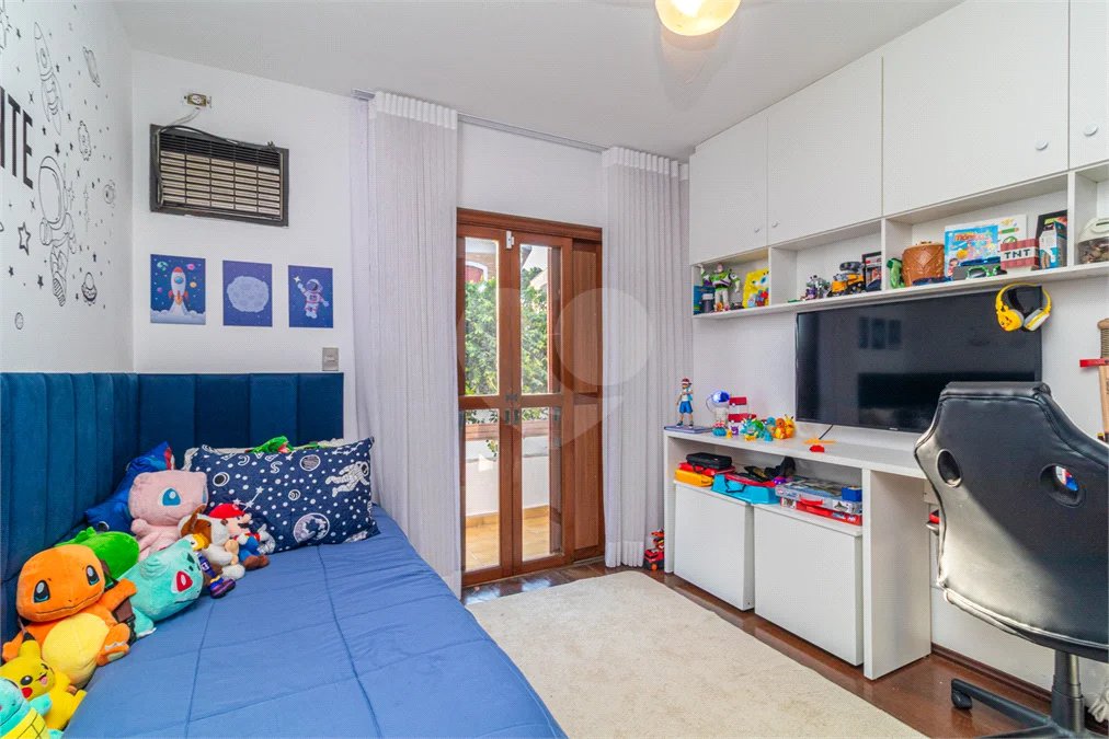 Sobrado à venda com 3 quartos, sendo 1 suíte, em Jardim Prudência, São Paulo, SP