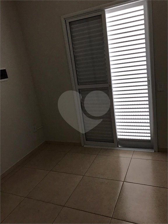 Indaiatuba - Sobrado para venda e Locação - Jardim Nely em Indaiatuba - R$ 425.000,00 - aceita parte em permuta - Bairro tranquilo com fácil acesso a rodovias, Shopping Polo Parque Mall - Assai, Polo shopping - Com duas suítes sendo uma com sacada, , lavabo. área de serviço , 2 vagas, portão ele