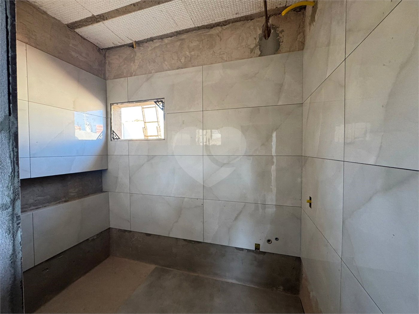 Casa á venda, com 03 Dormitórios, sendo 1 suíte, no Condomínio Recanto do Sábia em São Carlos-SP