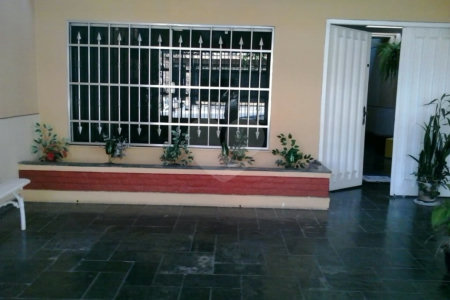 Casa à venda com 3 quartos, sendo 1 suíte, em Interlagos, São Paulo, SP