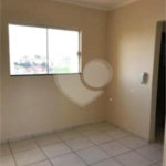 Investimento Certeiro na Gleba 1: Apartamento 1 DormItório, Quintal e Localização que Aluga Fácil