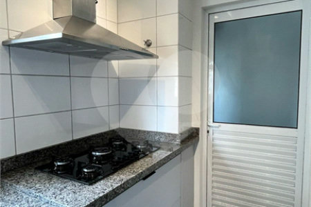 Apartamento de 176 m2 com 4 dormitórios sendo 3 suítes com 3 vagsa Condomínio Dolce Vita Avenida Lacerda Franco ,Cambuci -São Paulo