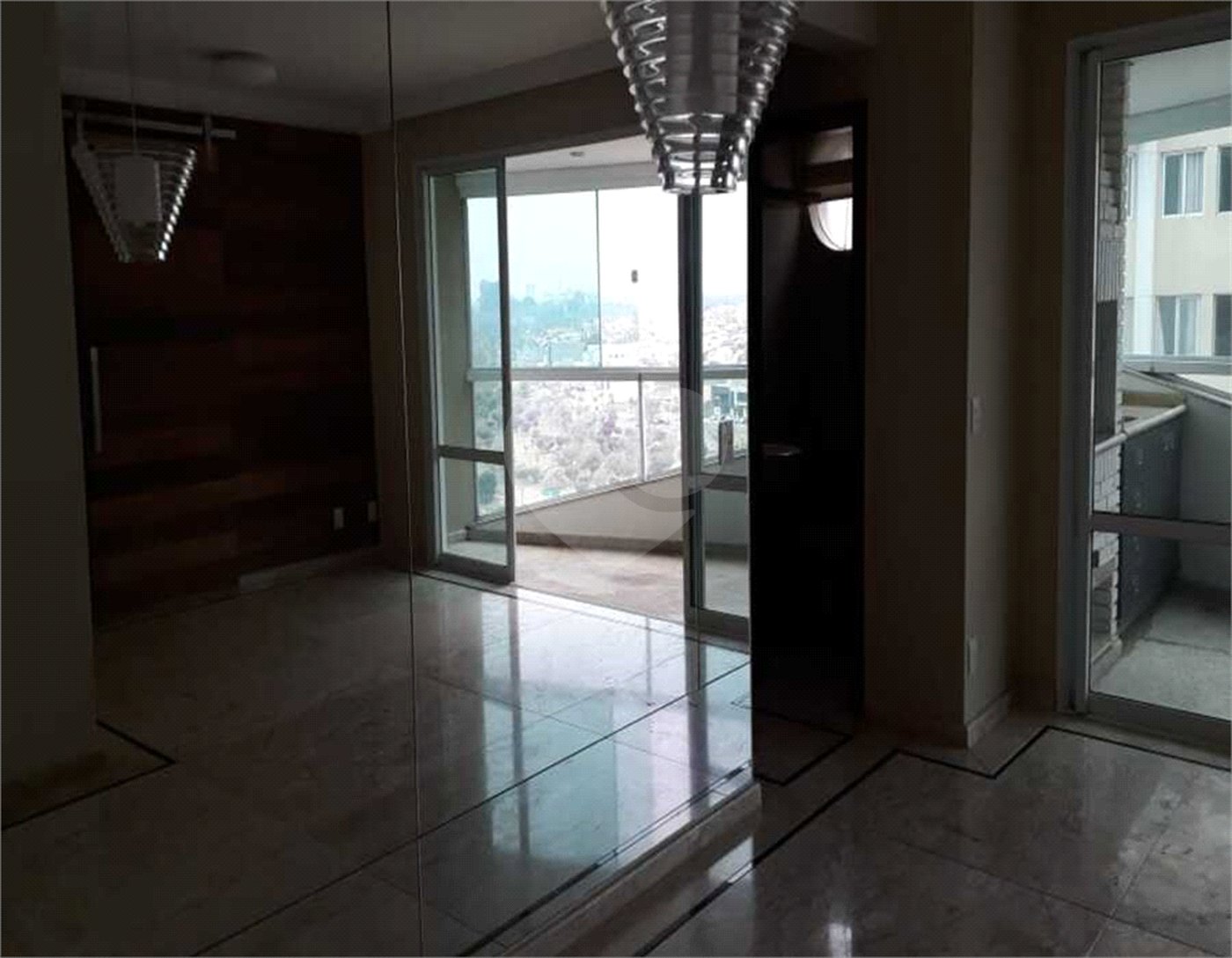 Lindo Apto Edifício Raquel Venda com Sacada gourmet.com 03 dormitórios 01 suíte