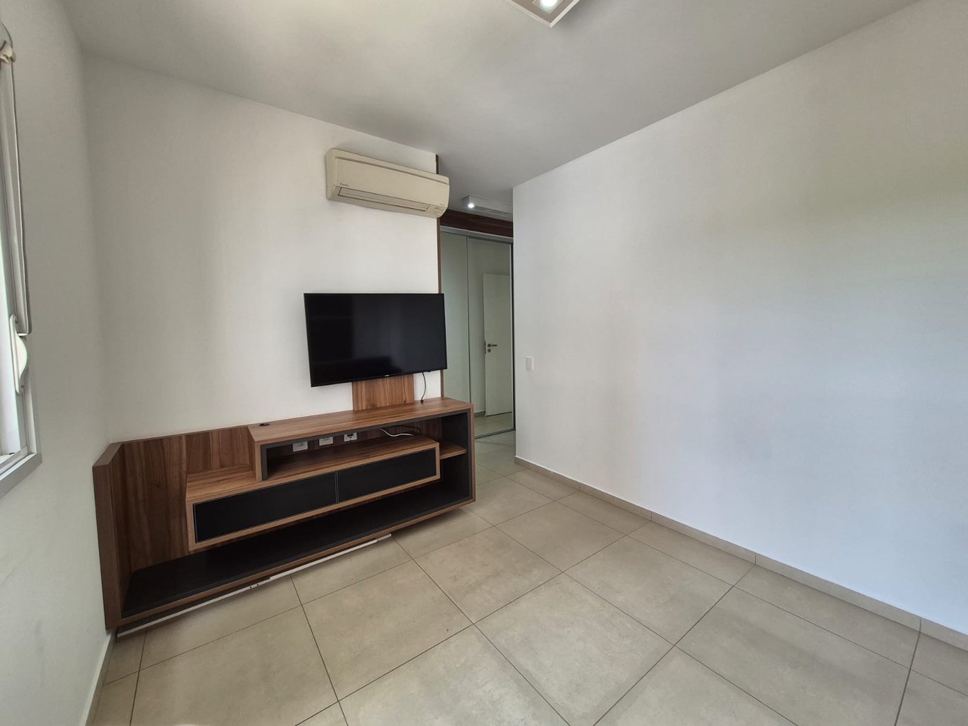 Apartamento à venda ou para alugar, 110m² com 2 quartos, sendo 1 suíte, escritório e  vagas Condomínio Paulistano, São Paulo - SP