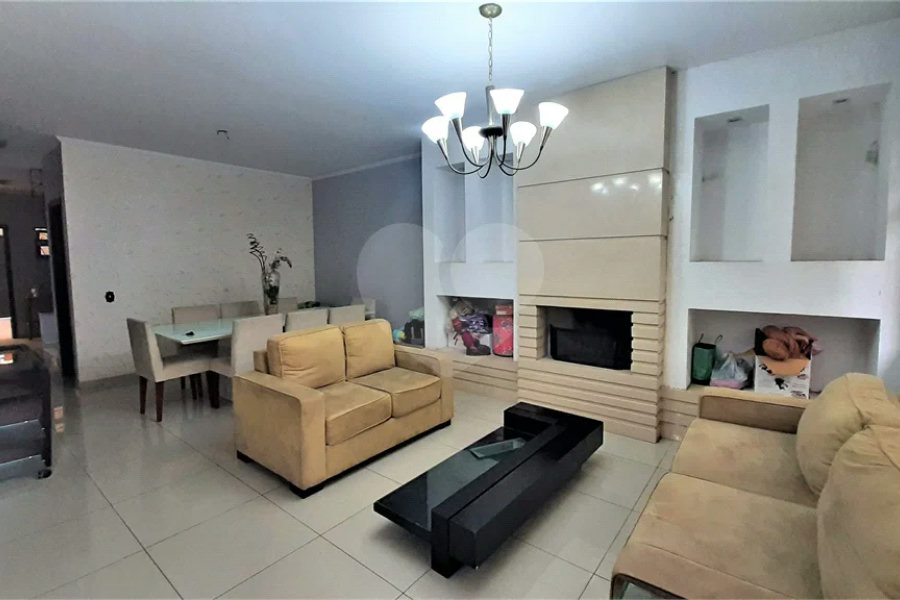 Vende-se Casa incrível no Jardim Prudência!