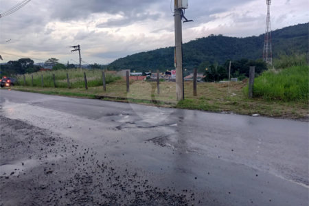 oportunidade ,terreno na av. mathias Lopes