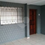 4 casas independentes em terreno de 245m² , à venda no Jardim Soares em Guainazes.