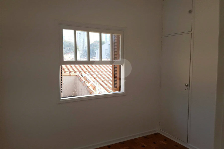Sobrado à venda com 3 quartos, sendo 1 suíte, em Brooklin, São Paulo, SP