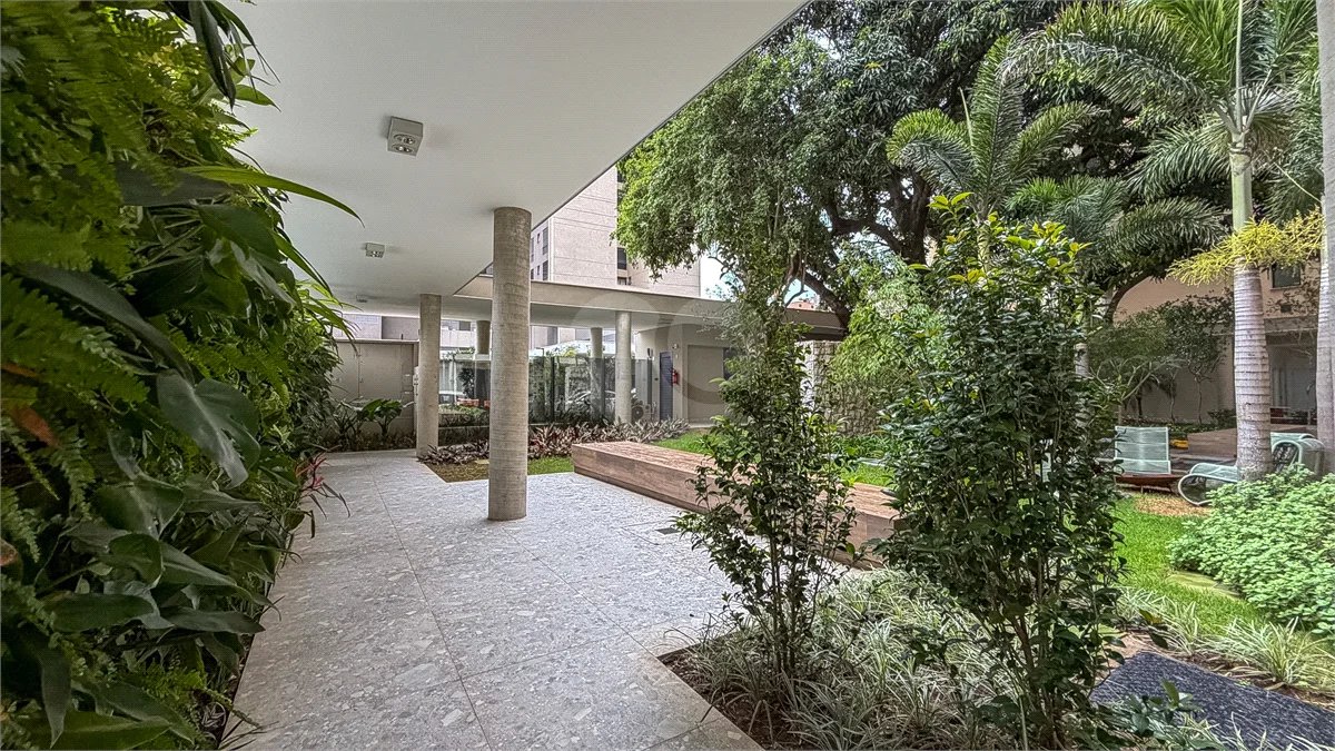 Indaiatuba- Sp - Edificio Athmosfera- R$ 1.800.000,00 - andar alto - 130,00 ms de area util - 3 suites, lavabo, sala 2 ambientes, 3 vagas de garagens - Area de lazer - Brinquedoteca - Piscina - Portão eletrônico - Portaria 24hs - sala de ginástica - Salão de festas - Salão de jogos - Cinema