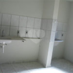 Apartamento no Condomínio Residencial Jardim das Torres.