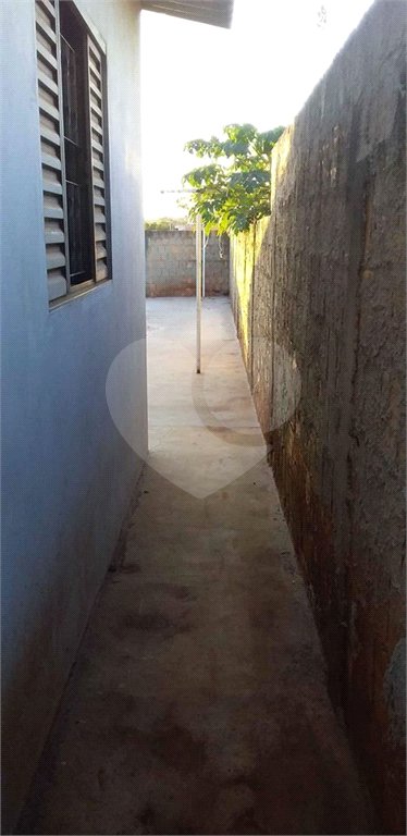 Casa térrea em Araraquara/SP.