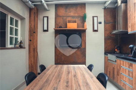 Apartamento com 2 Quartos e 2 banheiros à Venda,102 m² No coração do bairro Paraíso. !