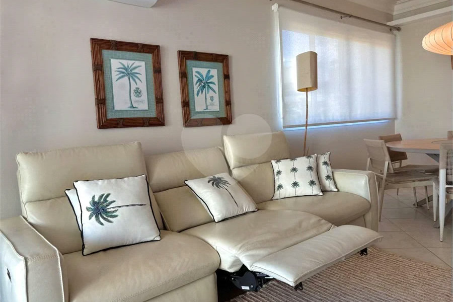 Apartamento à venda com 3 quartos, sendo 1 suíte, em Riviera de São Lourenço, Bertioga, SP