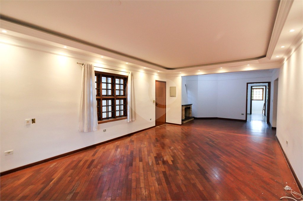 Casa térrea assobradada