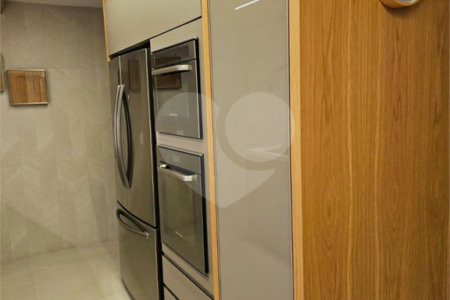 Apartamento 131 M2² vista LIVRE Vila Mariana SP 3 Suítes 4 banheiros 3 vagas escritório depósito e varanda gourmet integrada Aceita e estuda permuta