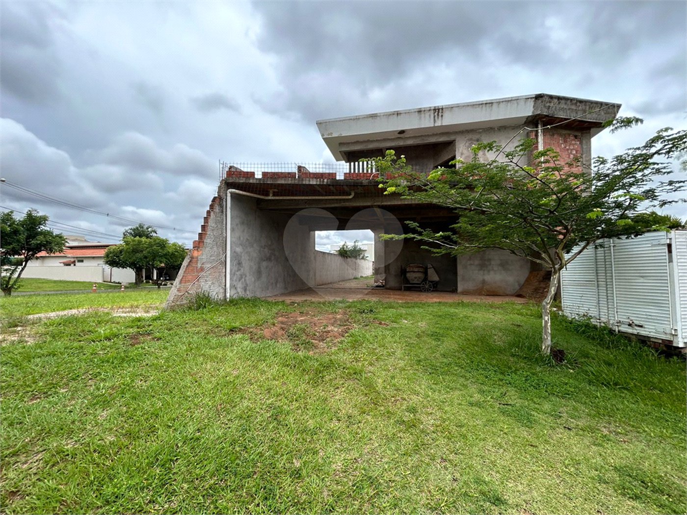 Casa à Venda de 3 dormitórios no condomínio damha II em São Carlos,