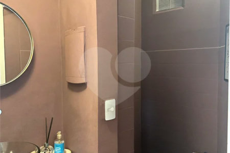 Sala comercial para venda ou locação na Avenida Paulista. 68m2