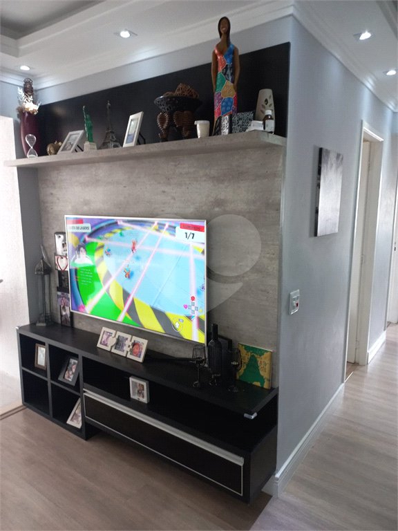 Apartamento Condominio Clube em Pinheiros com 90 m² Útil com 3 dormitórios sendo 1 suíte com 1 Vagas