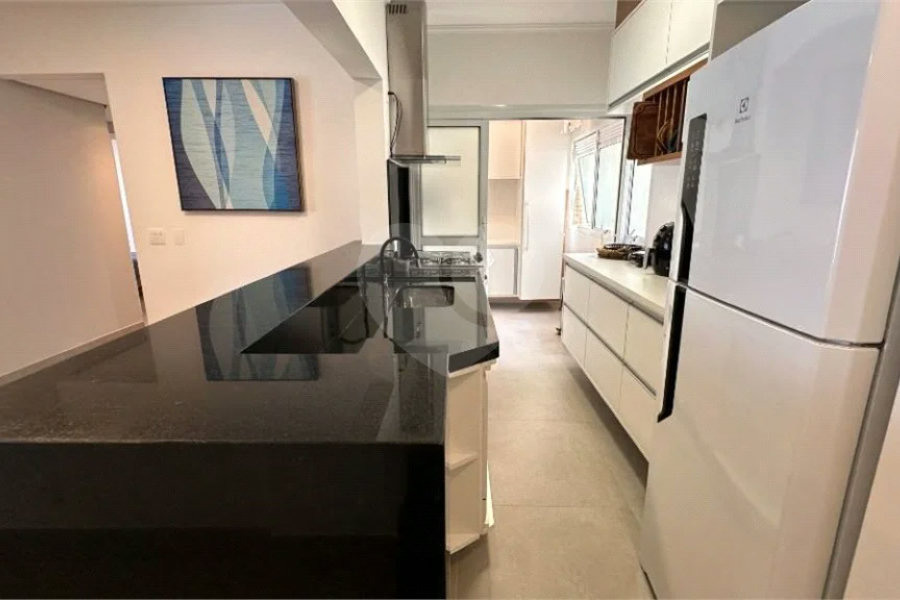 Apartamento à venda com 3 quartos, sendo 1 suíte,  em Riviera de São Lourenço, Bertioga, SP