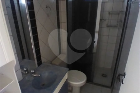 Apartamento com 3 dormitórios sendo 1 suíte.