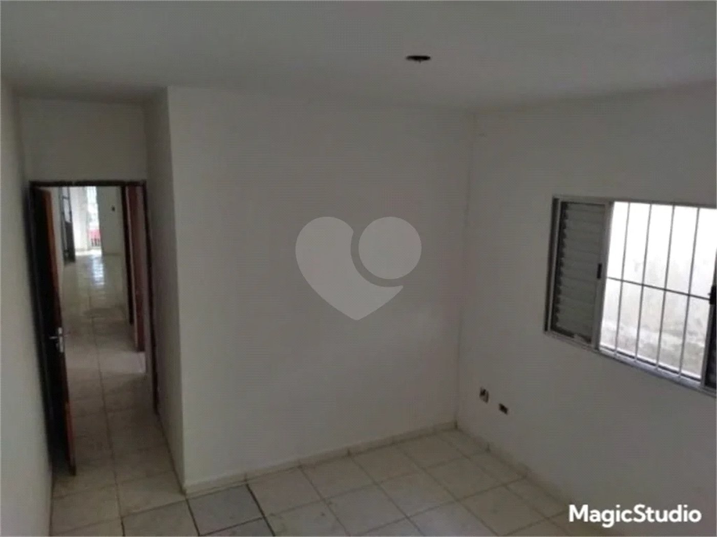 Galpão com 409m² , 10 vagas de garagem , 3 banheiros , 3 salas , à venda na Moóca.