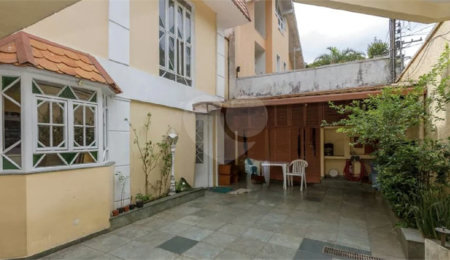 Sobrado à venda ou para alugar com 7 quartos, sendo 3 suítes, em Campo Belo, São Paulo, SP