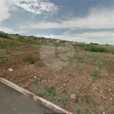 Terreno no Prolongamento do Jardim das Torres