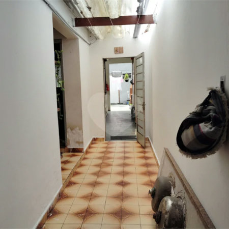 Sobrado de 190m2 à venda com 4 dormitórios e 2 vagas em São João Clímaco