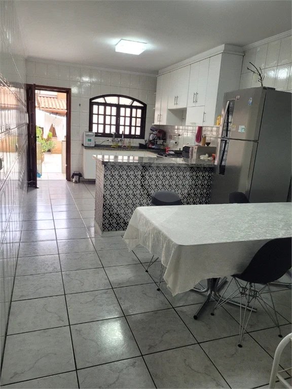 Sobrado de 3 quartos à venda na Penha