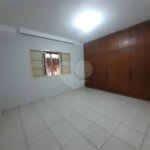 Casa de Alto Padrão à Venda e Locação no Parque Santa Mônica - São Carlos