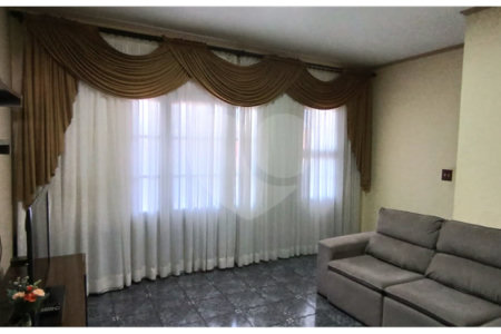 Casa à venda com 3 quartos, sendo 1 suíte, em Vila Boa Vista, São Carlos - SP