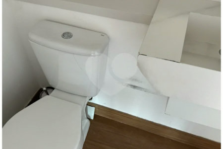 Conjunto comercial com 223,38 m² à venda na Vila Carrão