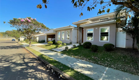 Casa à venda com 4 suítes no condomínio Damha I, São Carlos - SP