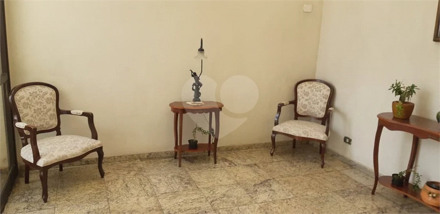 Apartamento 3 dorm, 1 suíte, 2 vagas no Belém