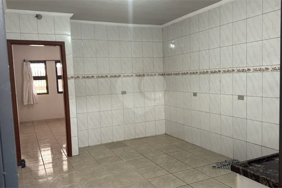 Casa a venda, composta por 2 casas separadas no Jaraguá em Piracicaba - SP.