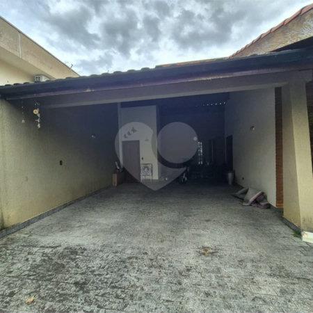 Casa a venda com piscina