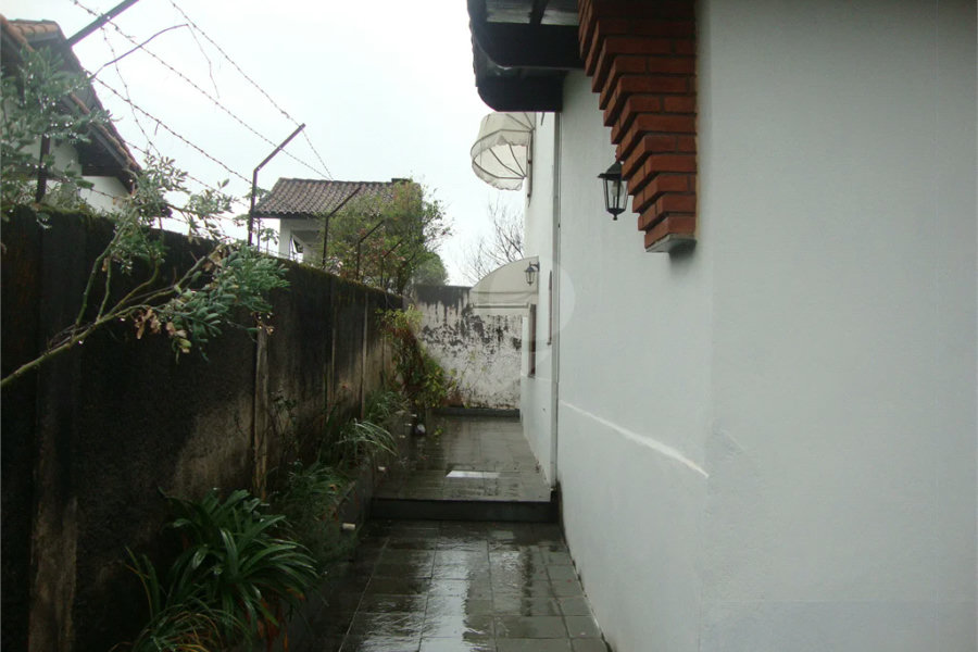 Chácara à venda com 5 quartos, sendo 2 suítes, em Jardim Arujá, Arujá, SP