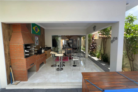 Casa térrea no Condomínio Faixa Azul