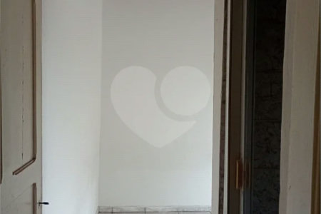 PREDIO COM 2 CASAS NO SACOMÃ