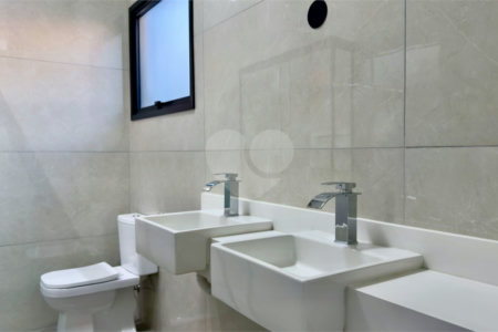 Casa térrea 3 dormitórios (3 suítes), espaço gourmet, piscina, 2 vagas garagem, condomínio fechado com ampla área lazer