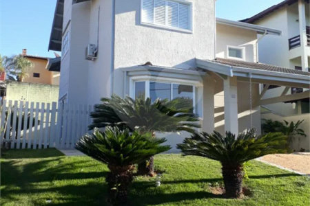 Sobrado à venda com 3 quartos, sendo 1 suíte,  em Condomínio Residencial Terras do Caribe, Valinhos, SP