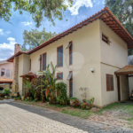 Casa à venda com 3 suítes no condomínio Canumá, São Paulo - SP