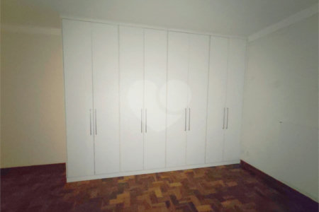 Exclusividade e Sofisticação no Swiss Park: O Sobrado Perfeito em São Carlos, com, 3 suites,2 salas, área Gourmet, persianas blackout automatizadas.