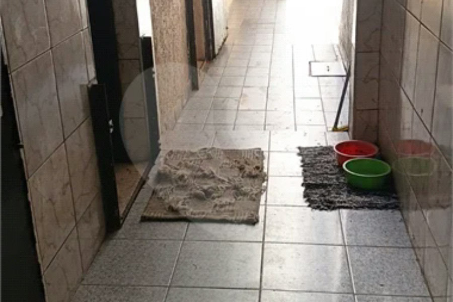 Térrea 02 dormitórios, localização privilegiada. Próximo a tudo