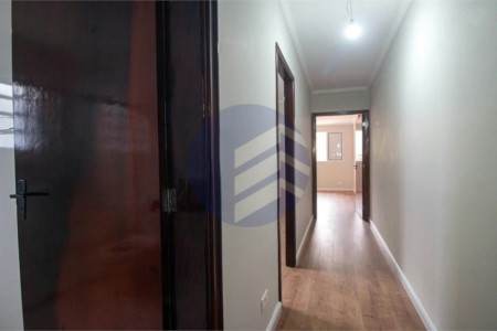 Sobrado à venda 240m² com 4 quartos, sendo 1 suíte, em Jardim Peri Peri a 650 metros do Metrô Vila Sônia
