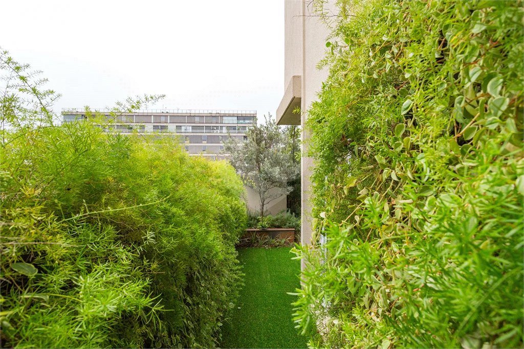 Apartamento à venda com 4 suítes em Vila Nova Conceição, São Paulo, SP