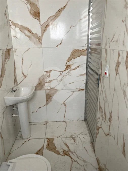 Galpão Comercial Novo para Locação – 350 m²