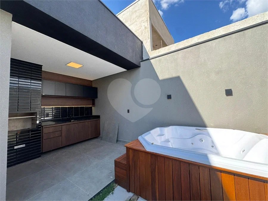 Casa Moderna / Jardim Residencial Nova Veneza