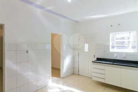 Imóvel Comercial e Residencial à Venda na Avenida Guarulhos – 285,95 m²