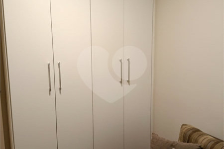 Apartamento na Região da Mooca. Excelente Localização com 3 Dormitórios sendo 1 Suíte e 2 Vagas de Garagem